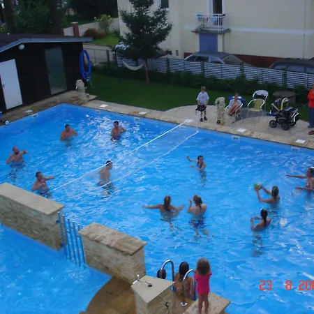 リゾート Amber 2*