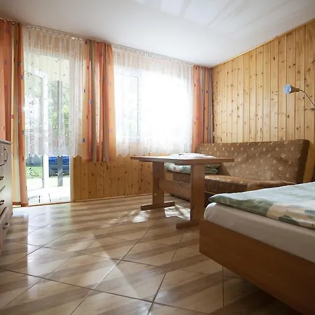 リゾート Amber レバル